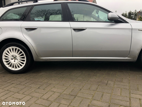 Alfa Romeo 159 1.9JTDM Distinctive - 5