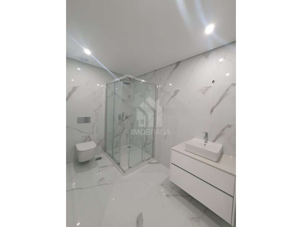 Apartamento T2, em São Vicente, Braga-16