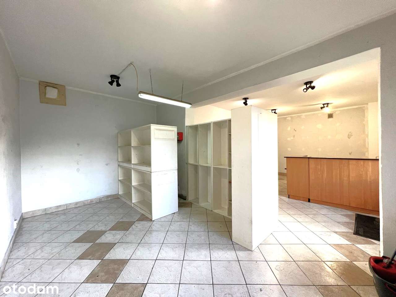 Budynek usługowo handlowy ul. Warszawska Rzeszów, duży parking, lokal - Pełny obrazek: 5/11