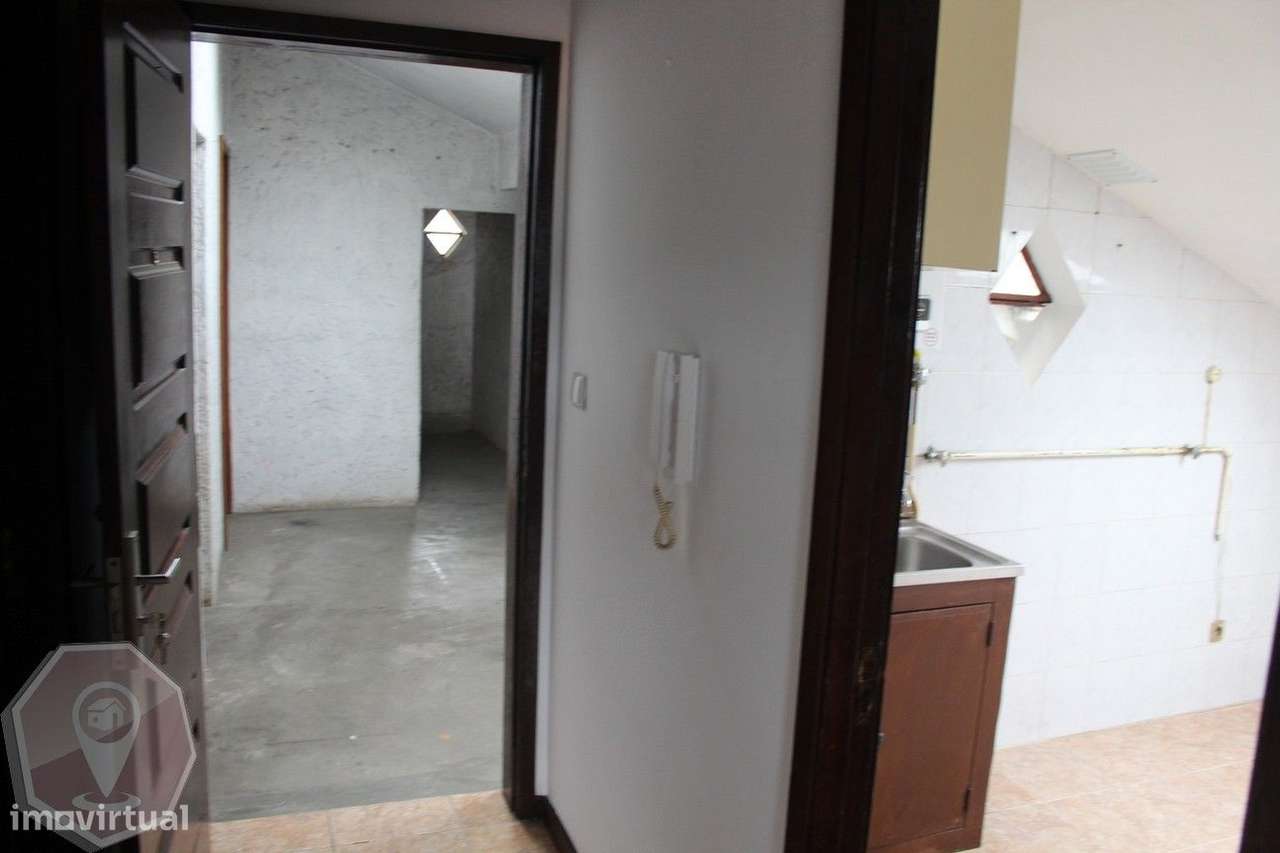 Apartamento T2 Vale de Cambra - para investidor-6
