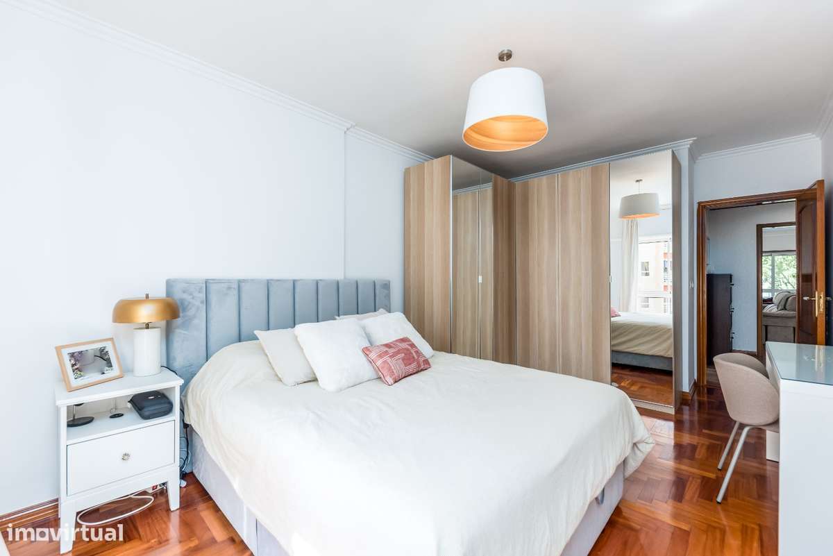 T2 Anta de Agualva | Varanda | Parqueamento | Arrecadação-15