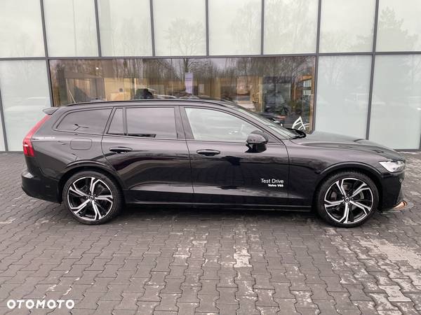 Volvo V60 B4 D Plus Dark - 3