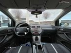 Ford Kuga - 17