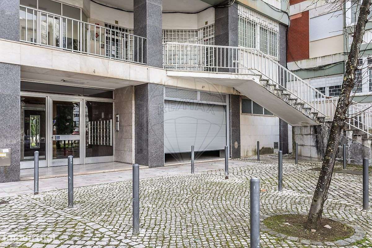 Apartamento T3 à venda em Benfica - Grande imagem: 4/54