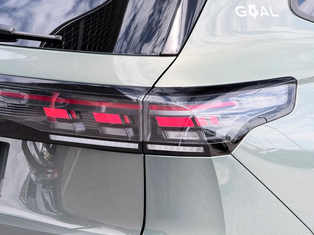 Volkswagen Tiguan 1.5 Etsi Special Edition DSG 130 KM — zdjęcie 6