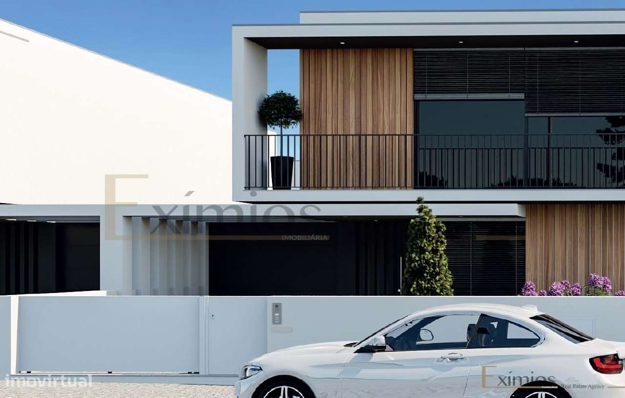 Moradia V3 em fase de construção, em Vila Chã. - Grande imagem: 3/13