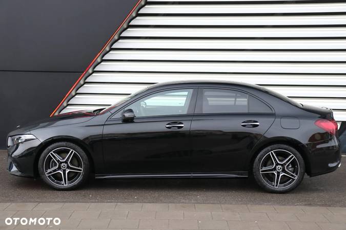 Mercedes-Benz Klasa A 220 4-Matic AMG Line 8G-DCT - 6