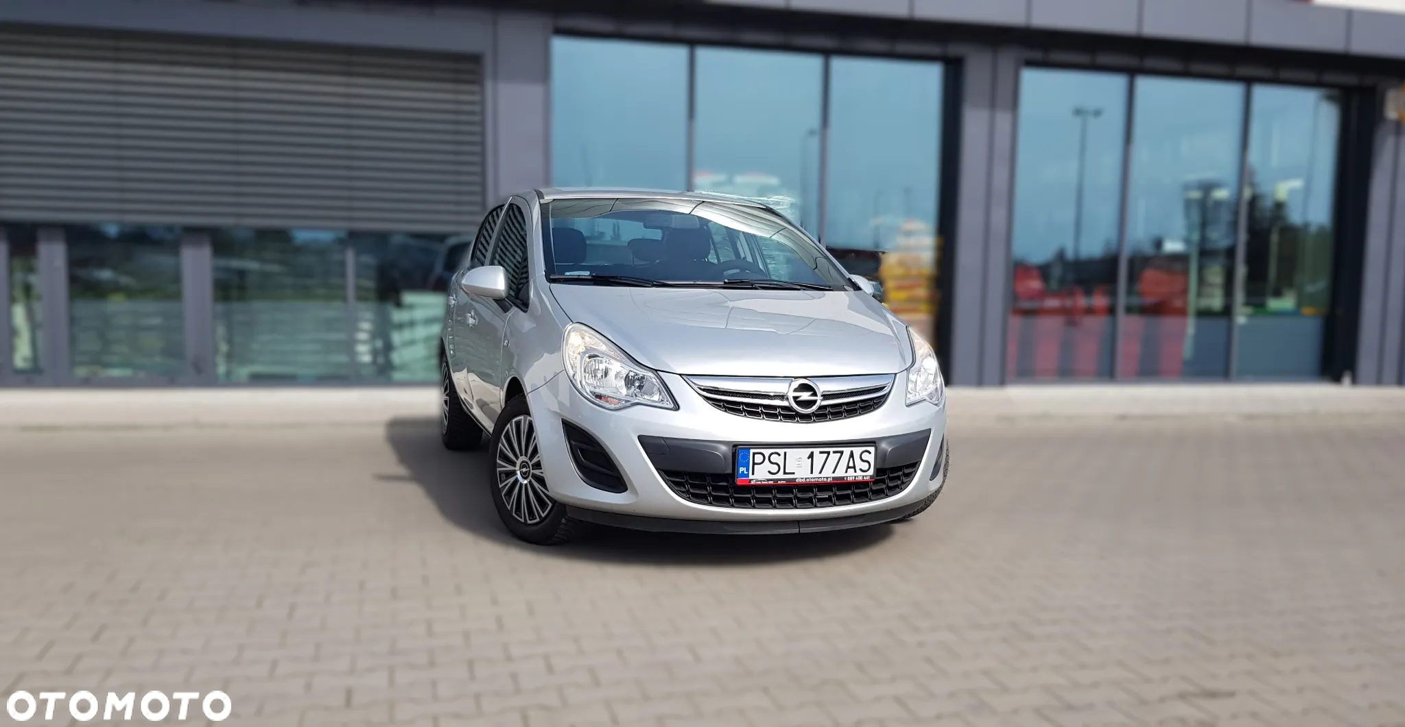 Opel Corsa 1.2 16V Edition / Active - 24