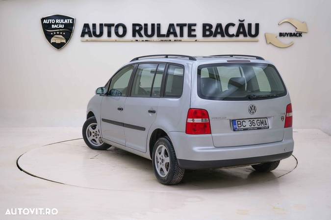 Volkswagen Touran 1.9TDI Conceptline - 7