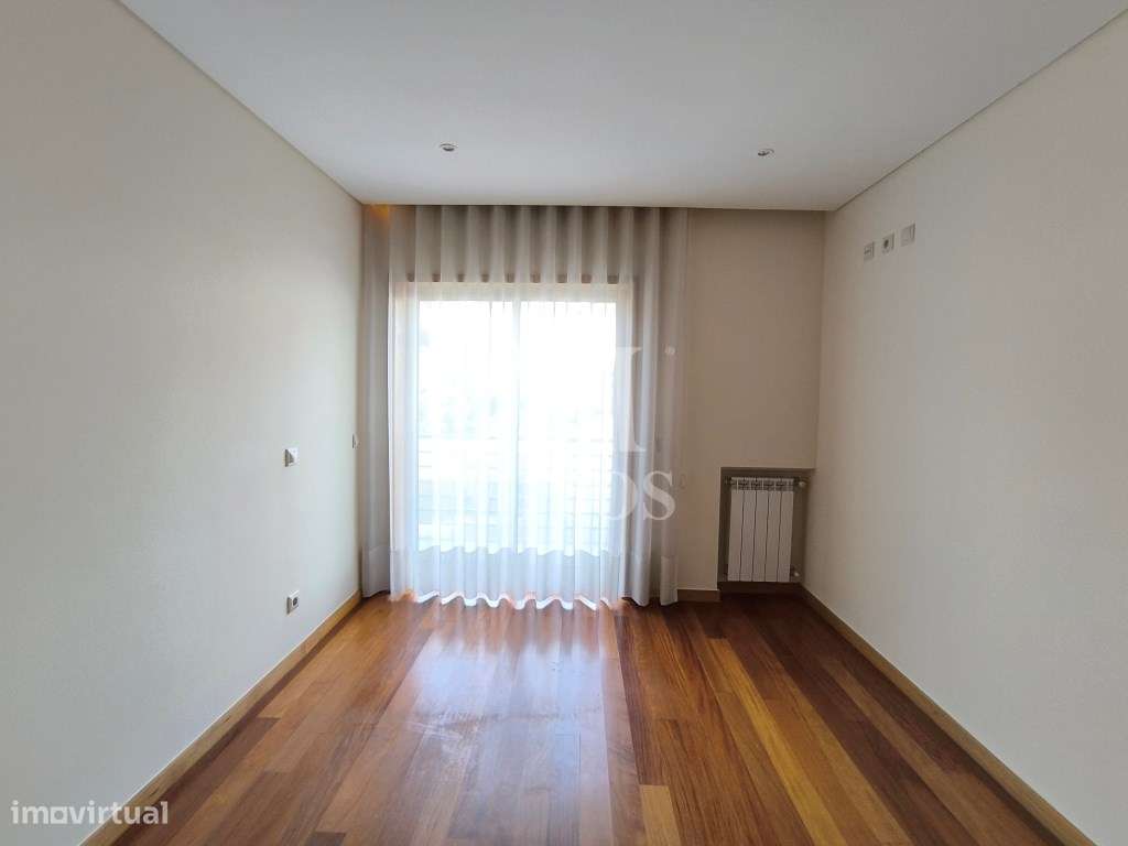 Apartamento T3 em condomínio fechado - Meadela-7
