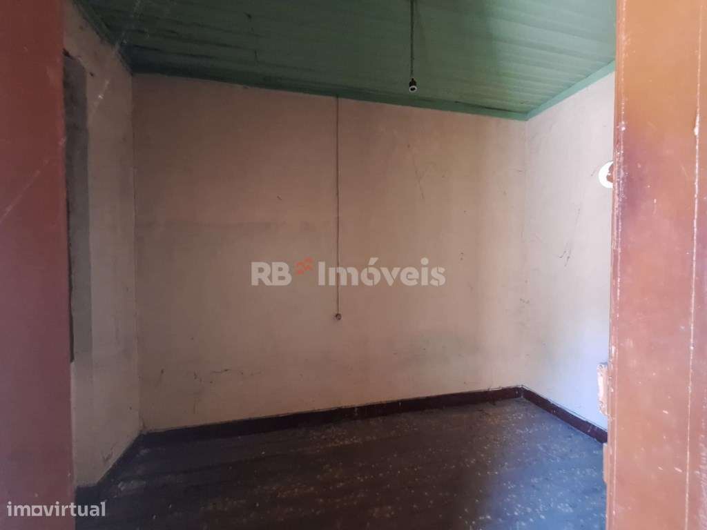 2 Moradias Geminadas para recuperar - Santa Cita, Tomar - Grande imagem: 5/40