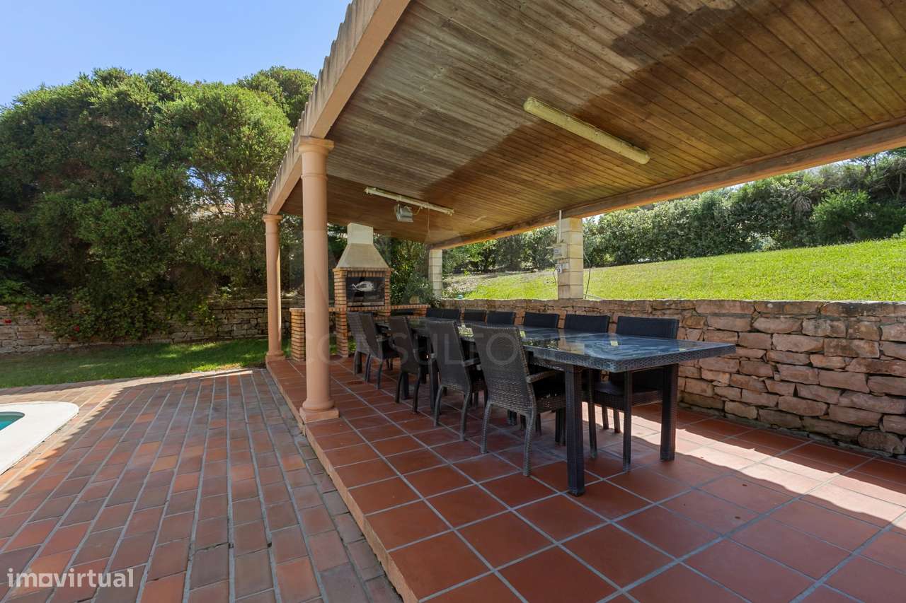 Moradia com piscina em lote de 1500m2 na Praia d'el Rey - Grande imagem: 5/34