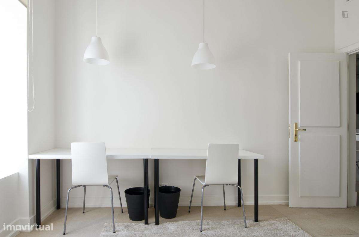 Quarto - localizado em Rossio Lisbon - Grande imagem: 5/21