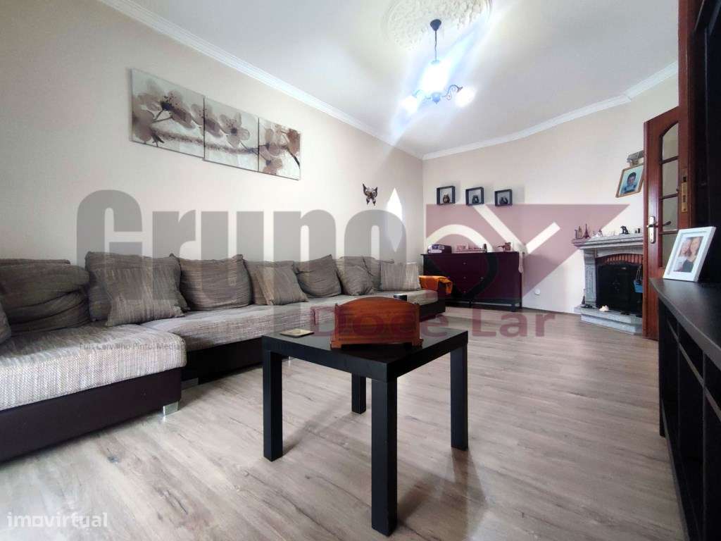 Moradia Isolada T5 com Garagem e anexo em Quinta do Conde-13