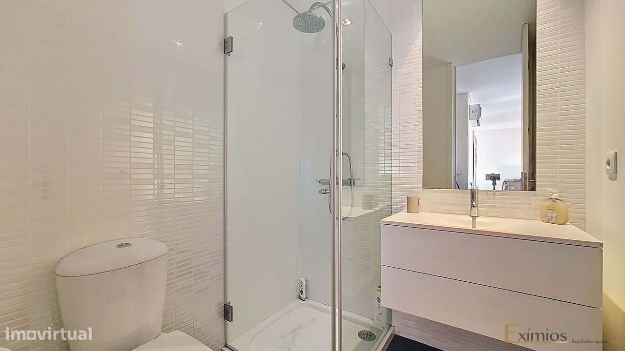 Apartamento T2 com garagem, em Árvore-16