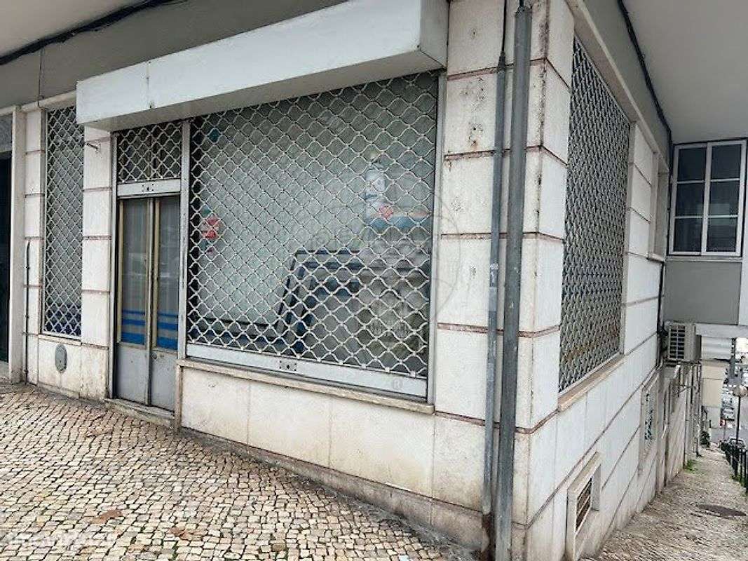 Loja  para arrendamento - Grande imagem: 2/16