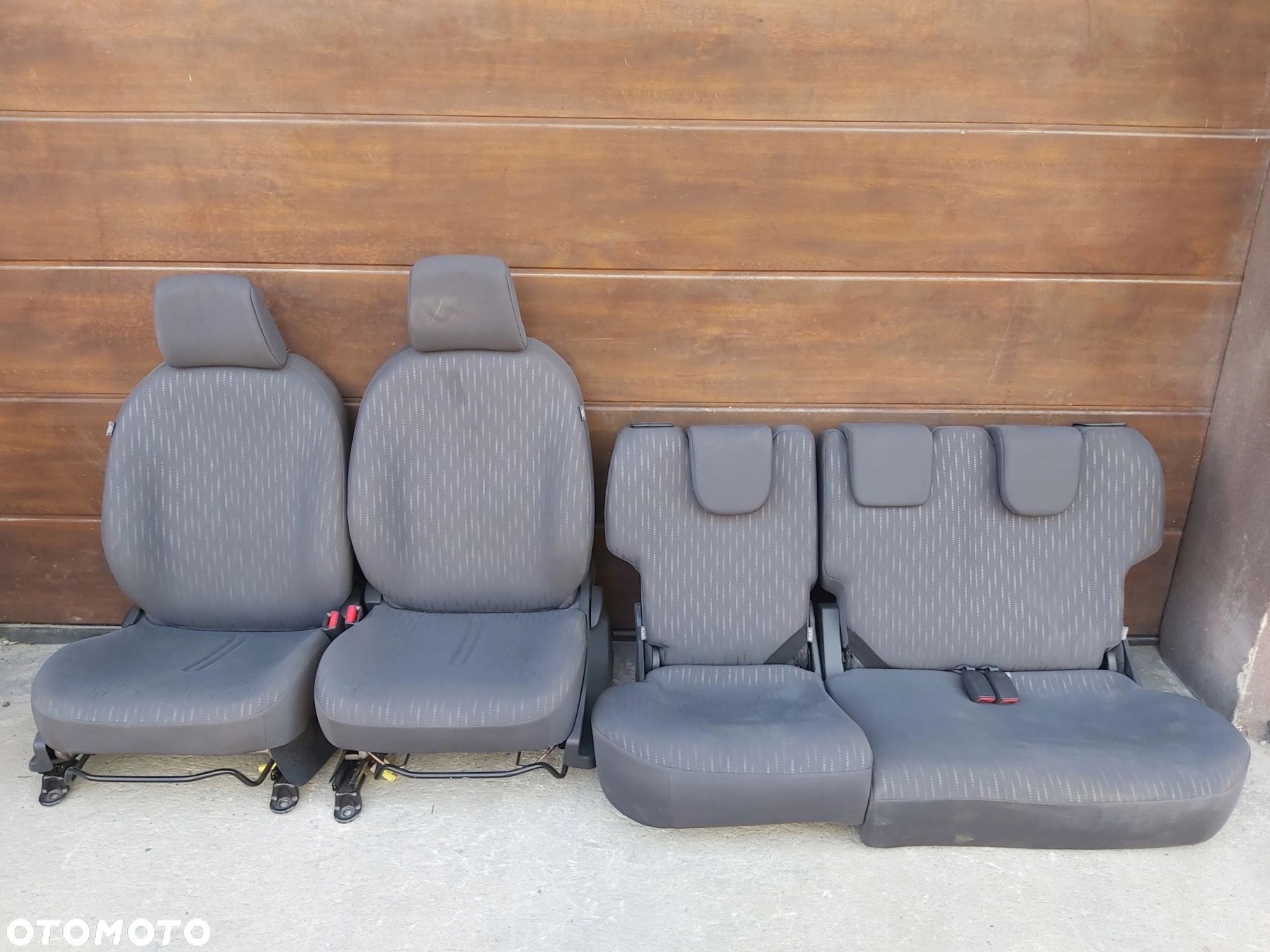 Toyota Yaris II fotel fotele przód tył LEWY PRAWY - 1