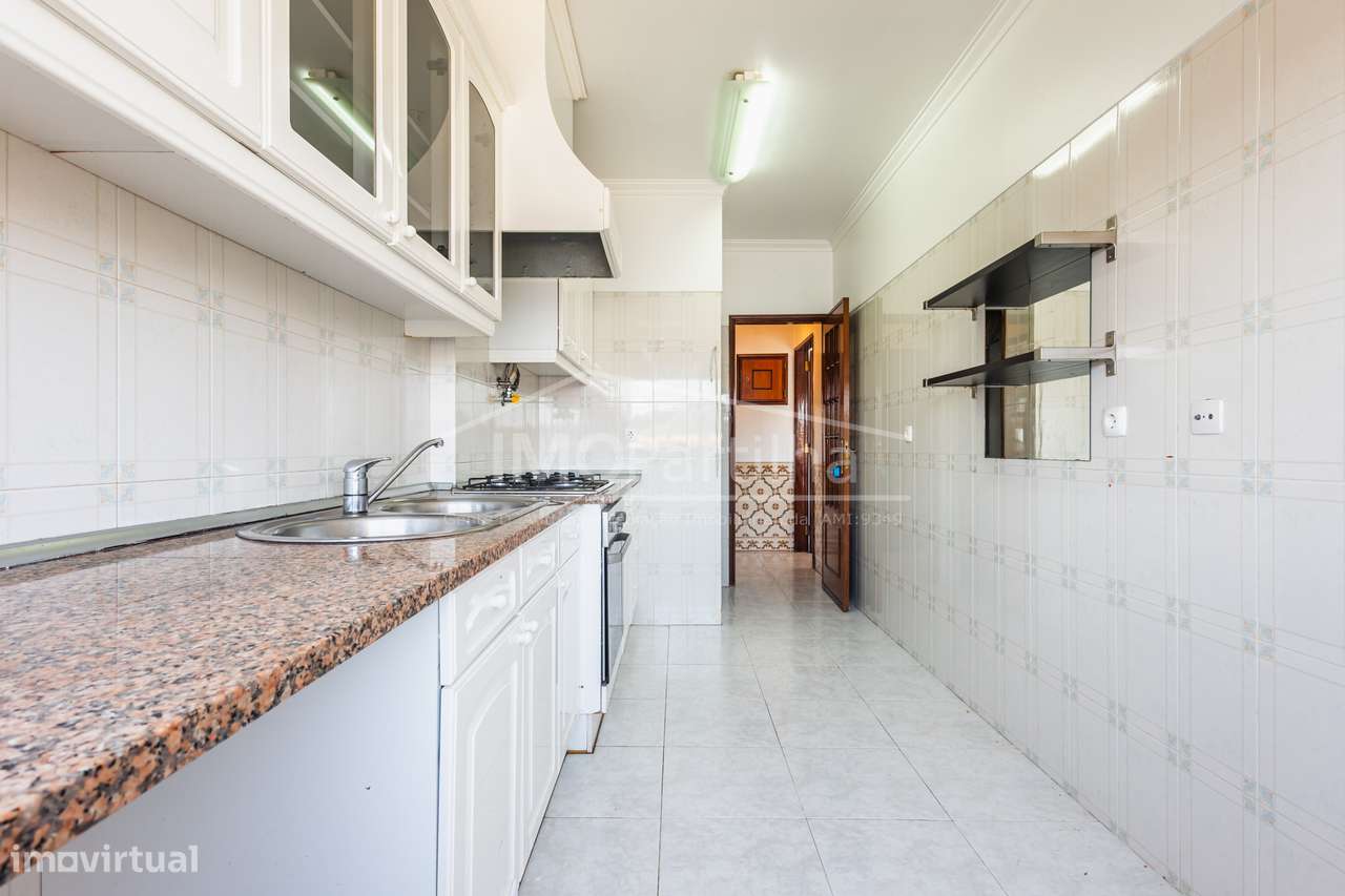 Apartamento t2 à venda na Rua Melquíades Marques-17
