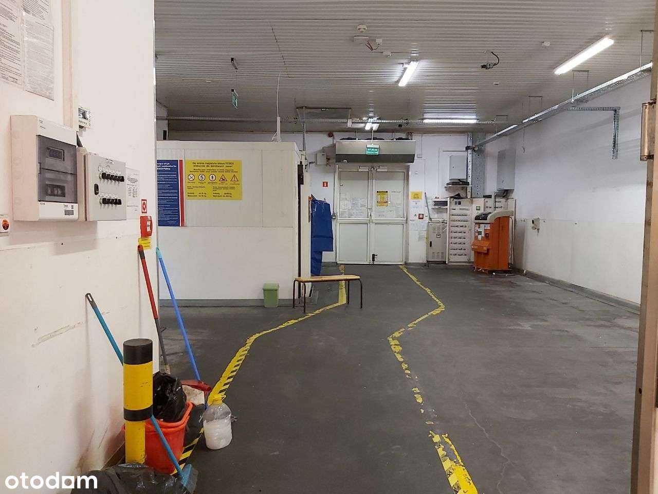 Jedlicze - wynajmę lokal handlowy/usługowy/magazyn - Pełny obrazek: 5/6