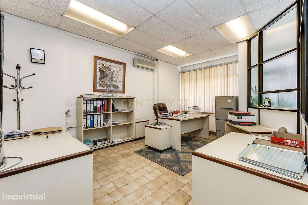 Escritório para Arrendamento em Casal de São Brás - Grande imagem: 4/16