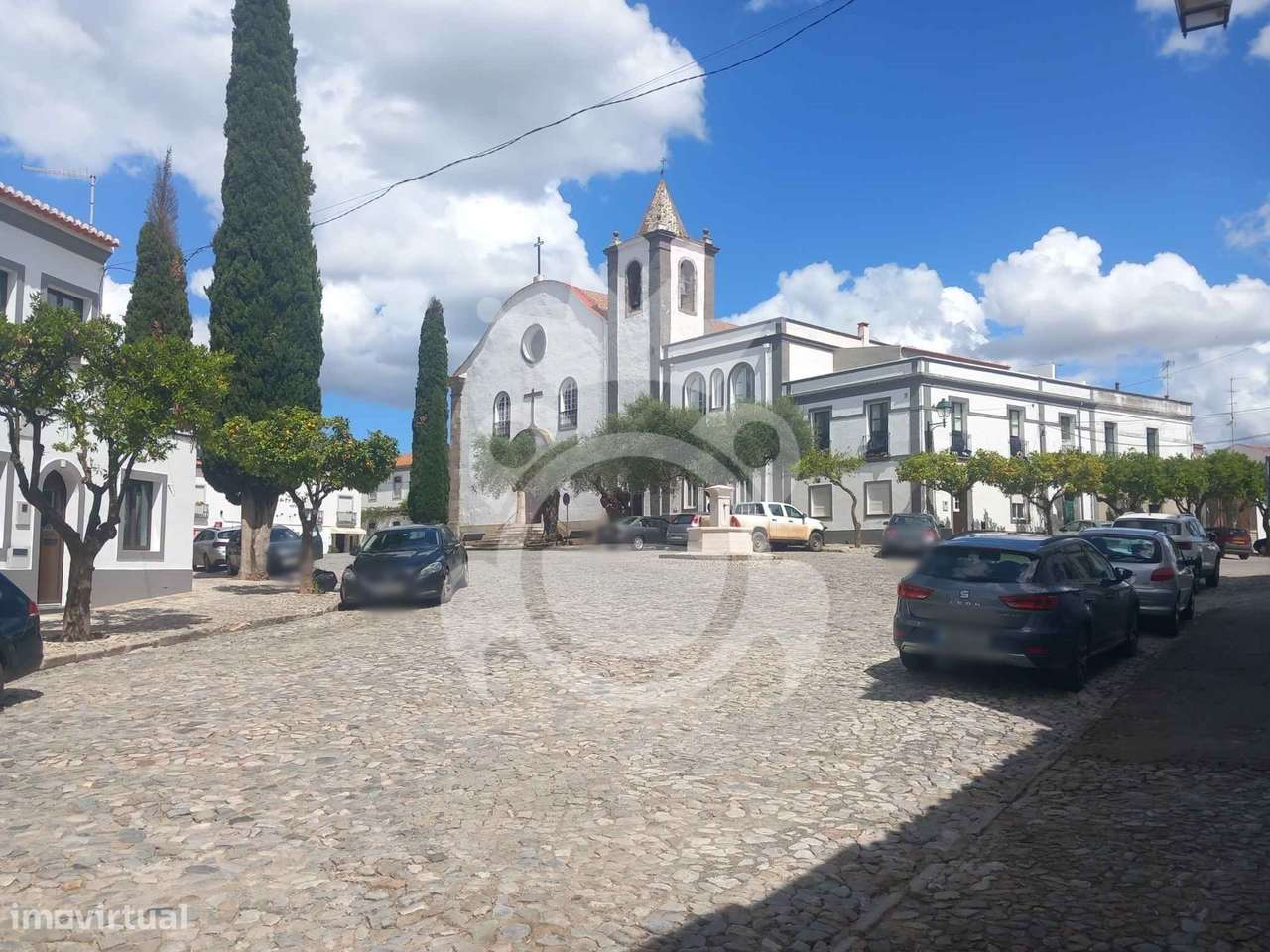 Venda Conjunta - Moradia e Espaço Comercial-2
