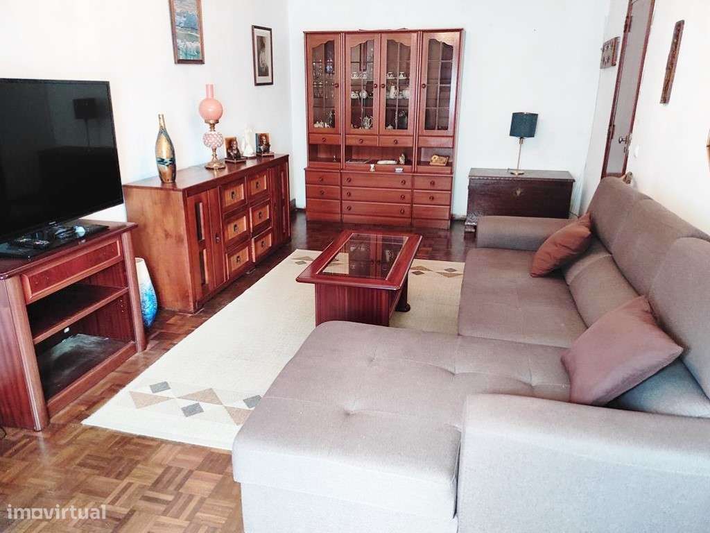 T2 em Casal de São Brás - Excelente localização junto à Farmácia Nunes-7