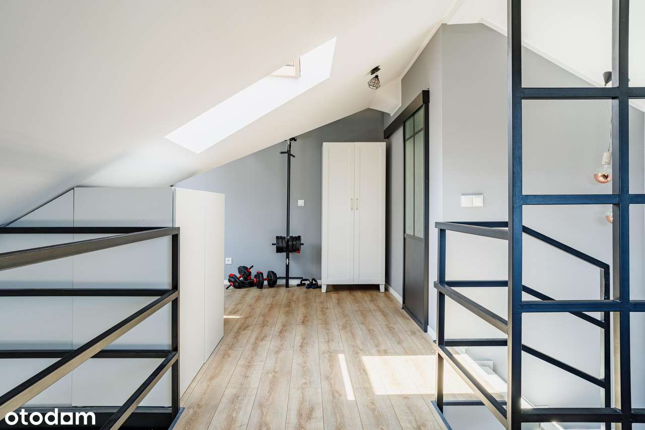 Dwupoziomowe mieszkanie z antresolą i tarasem – ul. Grondysa 7-11