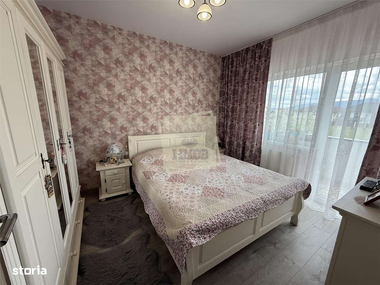 Apartament de lux cu 3 camere 2 bai etajul 1 zona  Calea Cisnadiei-7