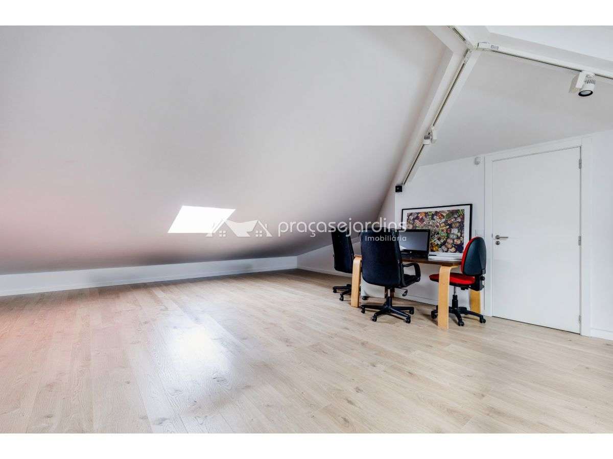 Moradia T5 Contemporânea e elevada eficiência energética – Amor, Le...-49