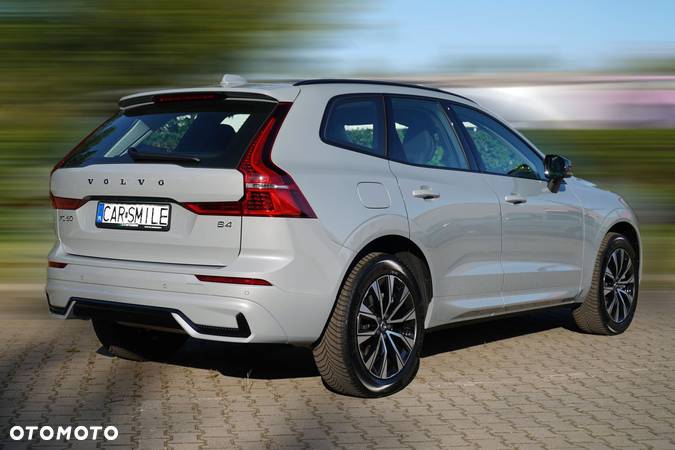 Volvo XC 60 B4 B Plus Dark - 5