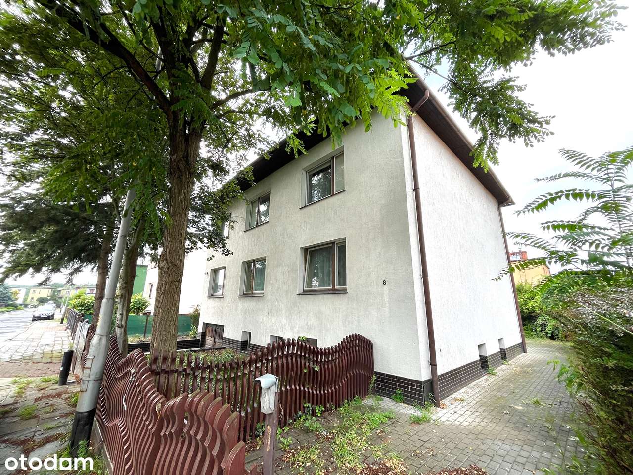 Przestronny dom w Miliczu przy ul. Jaworowej 270m2 Kwatery pracownicze-1