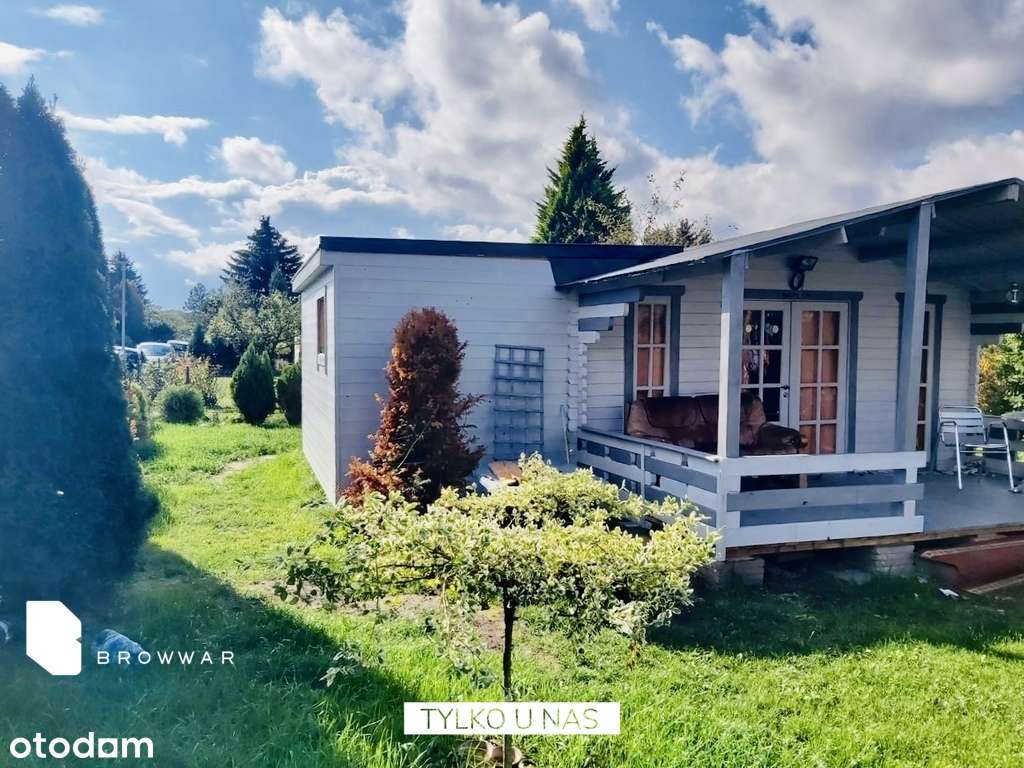 Land, 600 m²