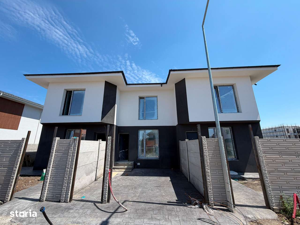 CASA TRIPLEX - RATE DEZVOLTATOR, TOATE UTILITATILE, COMISION  0%-1