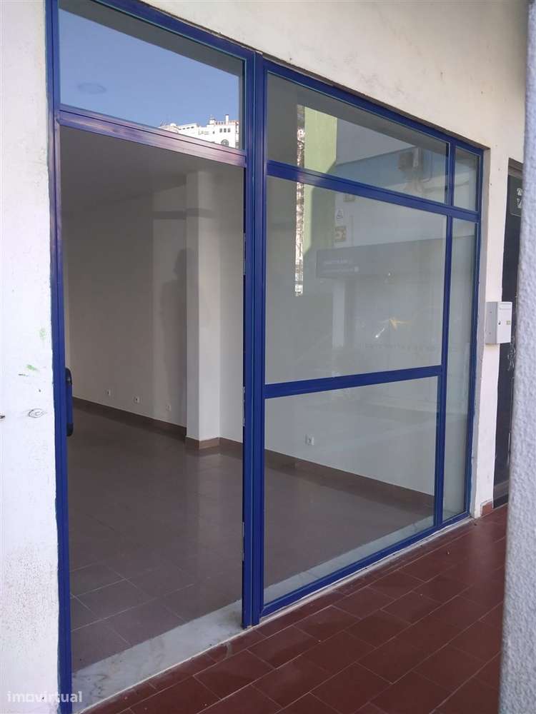 Loja em Massamá, Monte Abraão - Grande imagem: 4/13