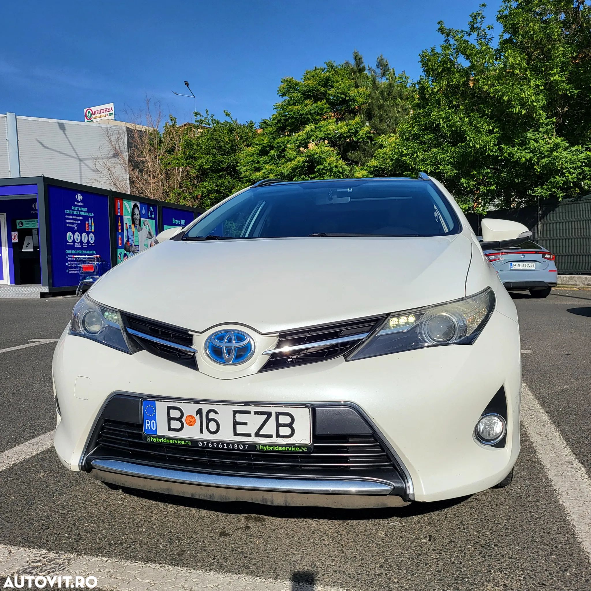 Toyota Auris - 1