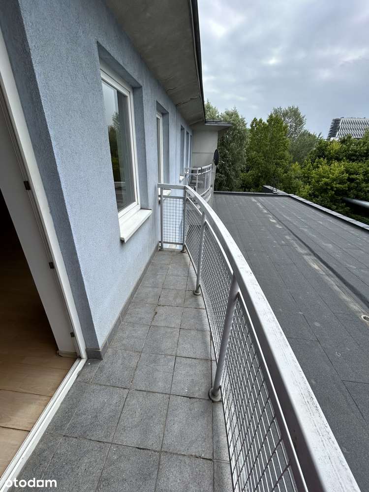 Nowoczesne mieszkanie z balkonem w bloku - Pełny obrazek: 5/5