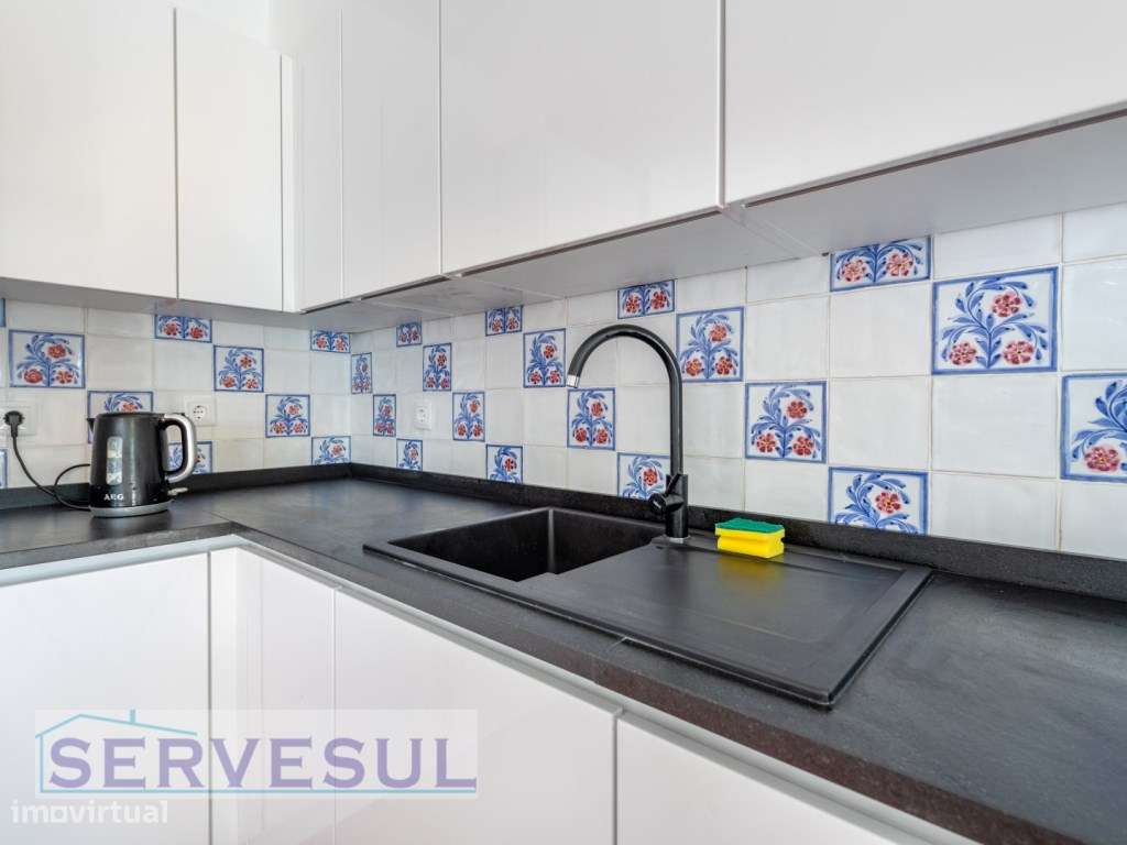 Luxuosa Moradia de luxo de 2 andares composta por 4 quartos, com um...-11