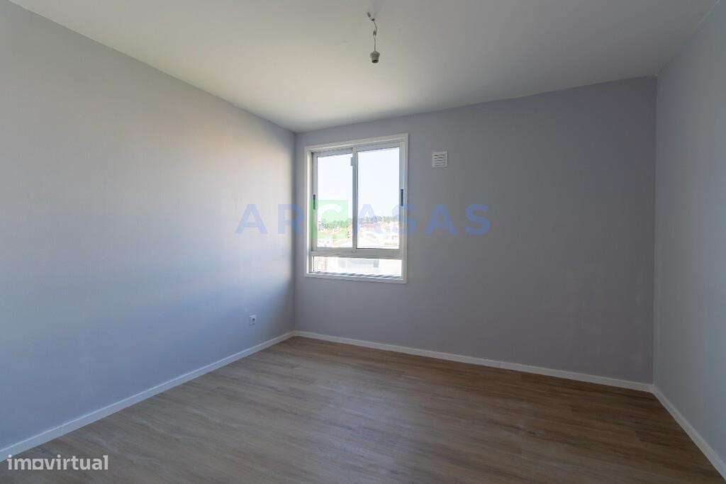 Apartamento T3  com varanda e lugar de garagem em Baguim do monte, Gon-16