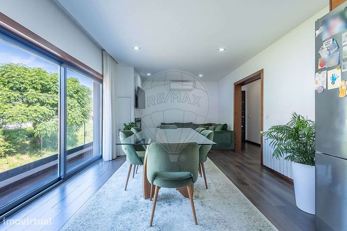 Moradia T5 para venda-5