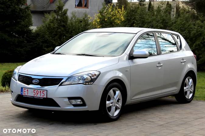 Kia Ceed - 15