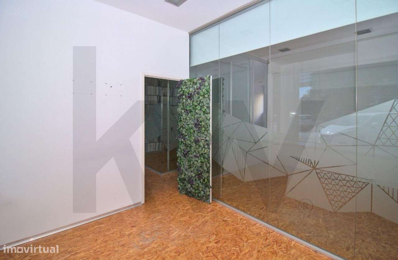 Escritório com 228m2 na Praça Rainha Santa, Lumiar - Grande imagem: 4/25