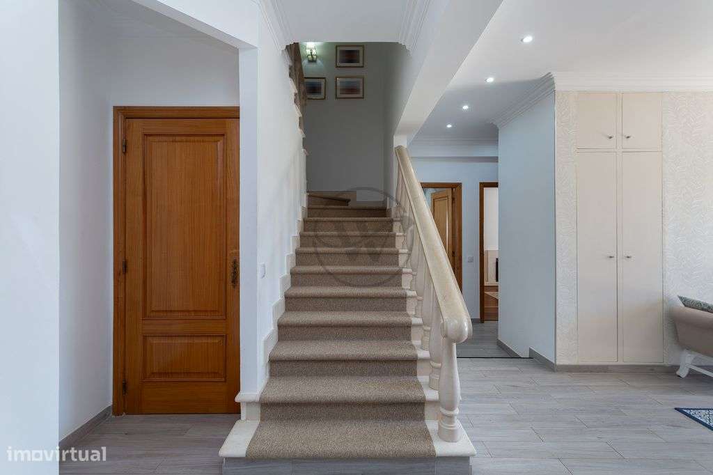 Moradia T5 para venda na Beloura I-31