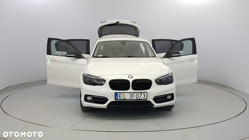 BMW Seria 1 118i Sport Line - 10