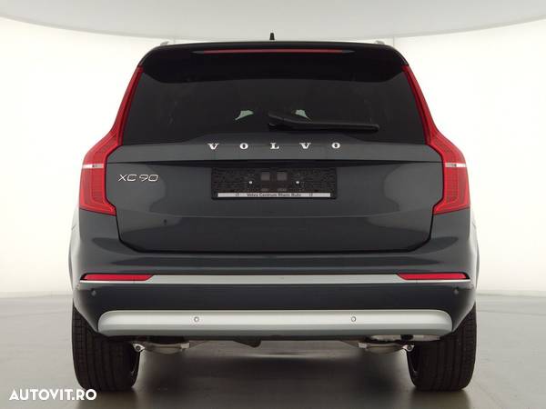 Volvo XC 90 - 8