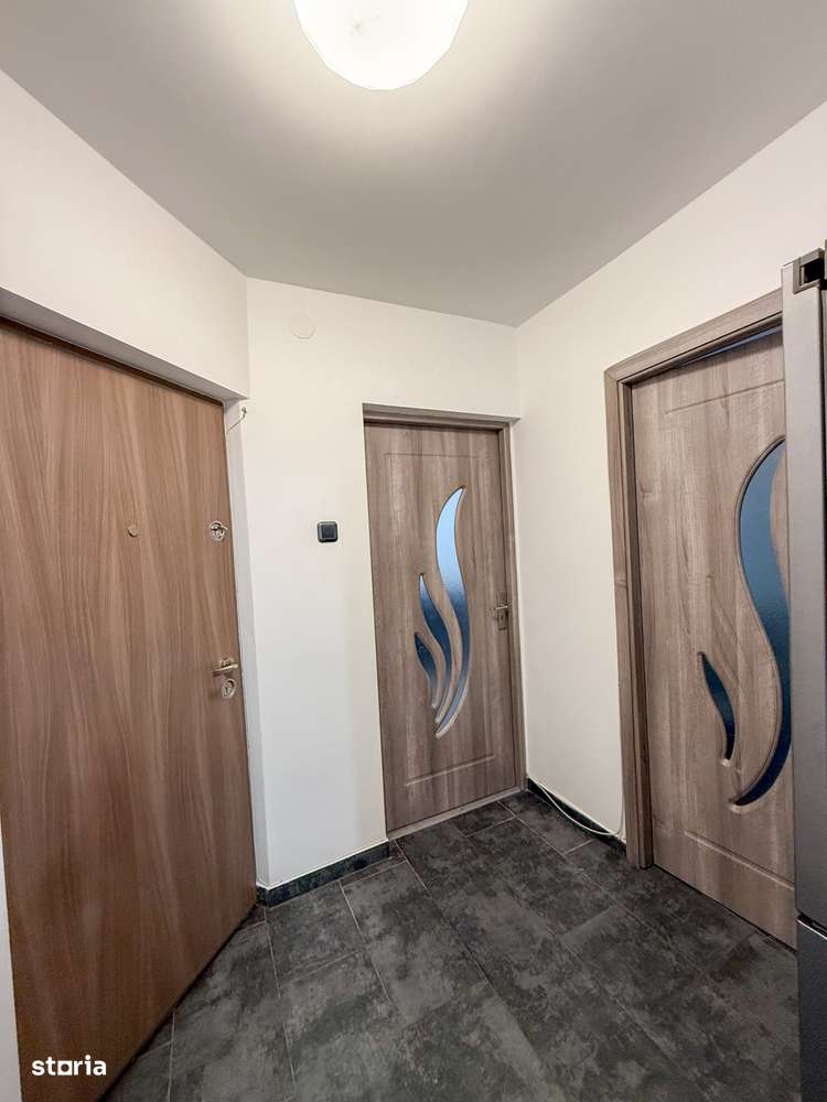 Vanzare 3 Camere Auchan 1 Decembrie 1918, Metrou Titan - Imagine principală: 4/8