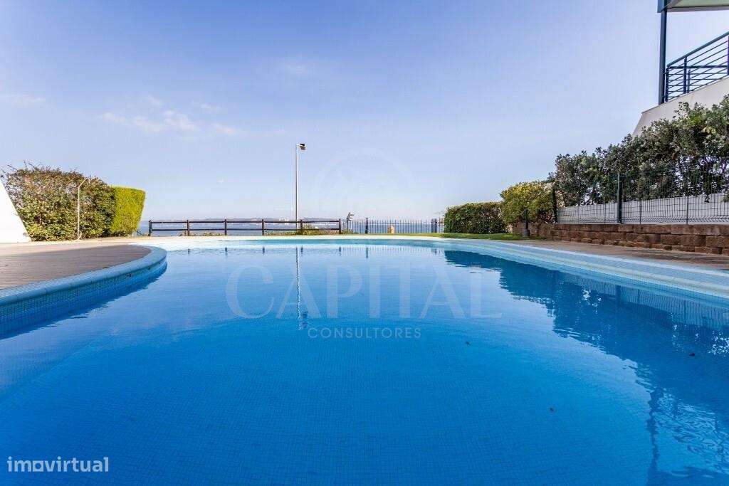 Apartamento T5 Duplex Exclusivo em Primeira Linha de Mar-57