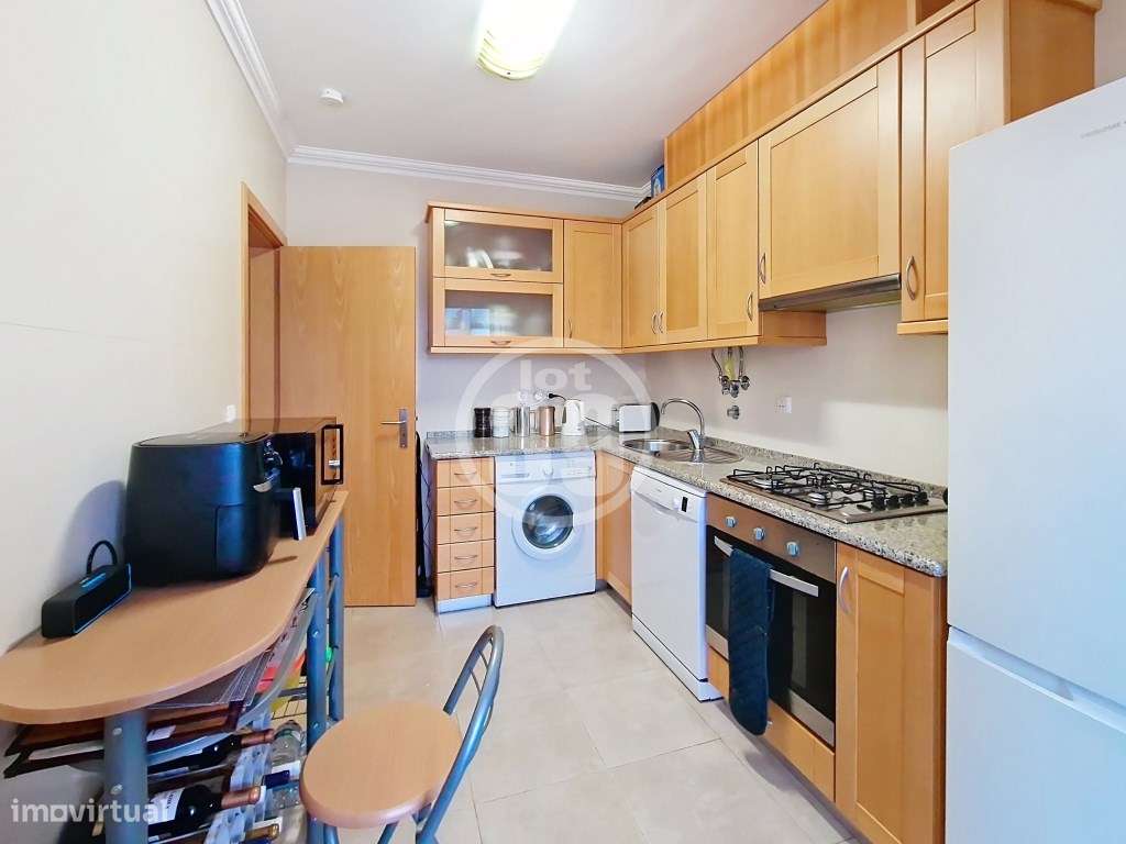 Bonita moradia em banda com 2 quartos, em condominio fechado com gr...-8