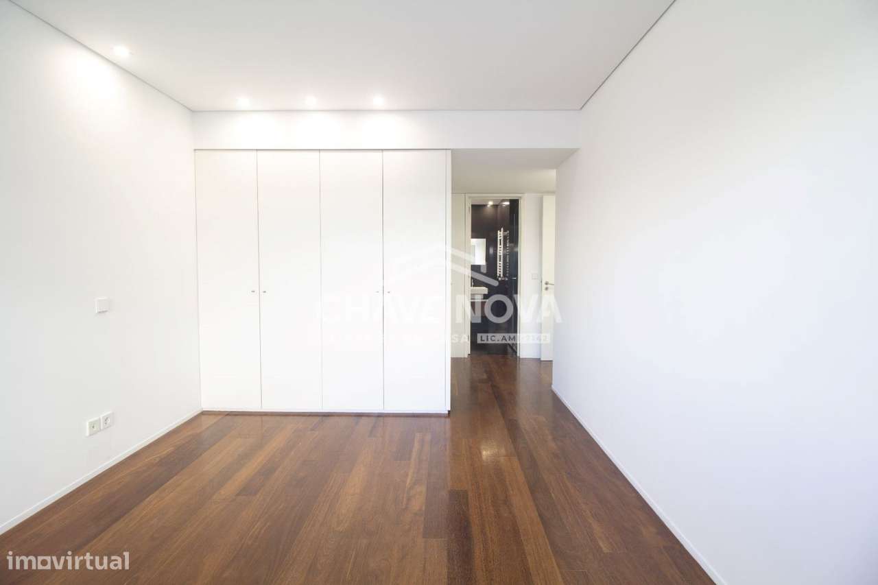 Apartamento T4 de Luxo com Vista Mar – Matosinhos-6