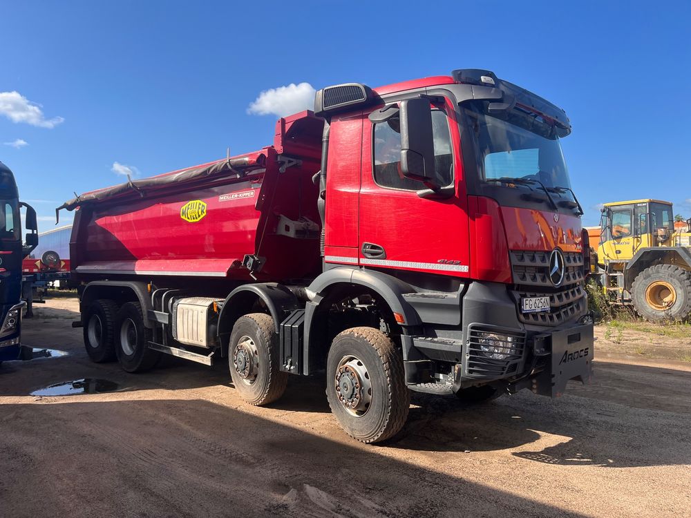 Mercedes-Benz Arocs 2022