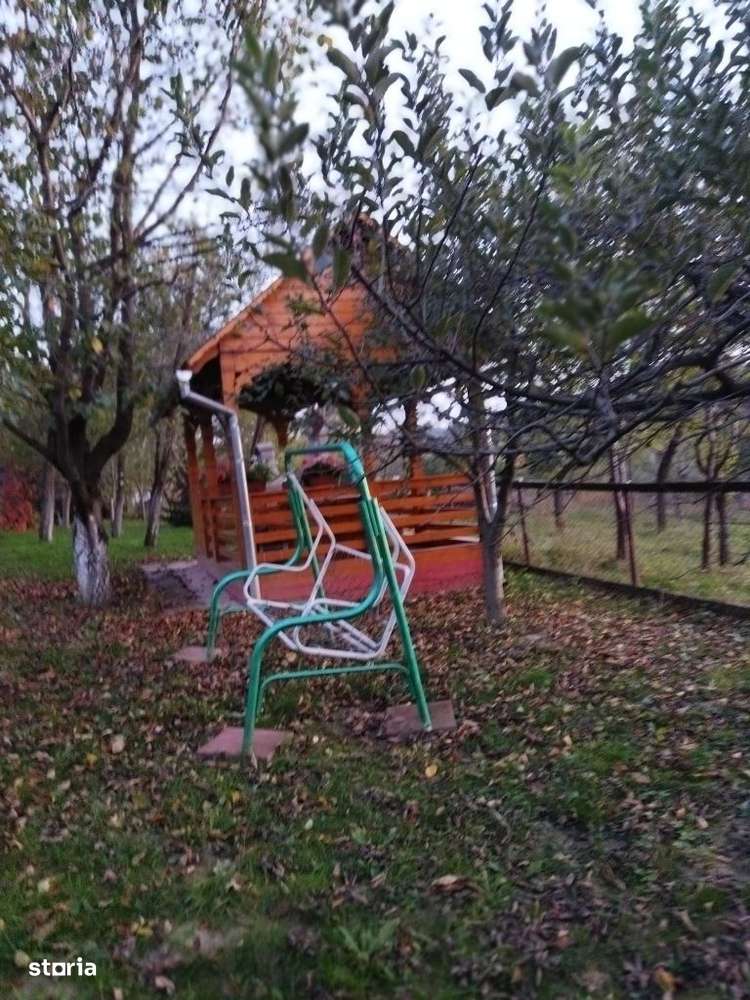 Carbunari ,casa din lemn - Imagine principală: 4/10